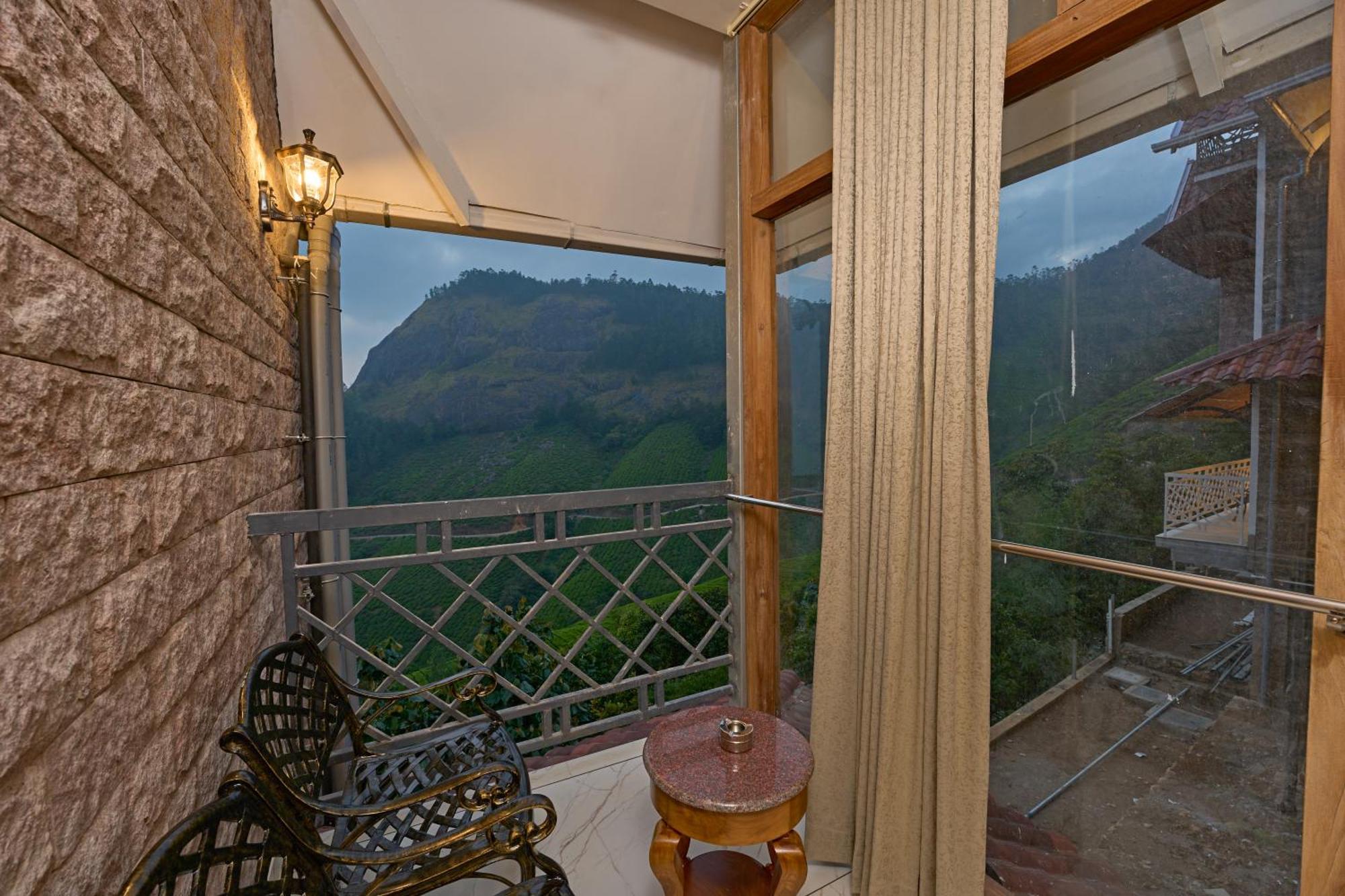 Hotel The Planet Munnar Suryanelli Exterior foto