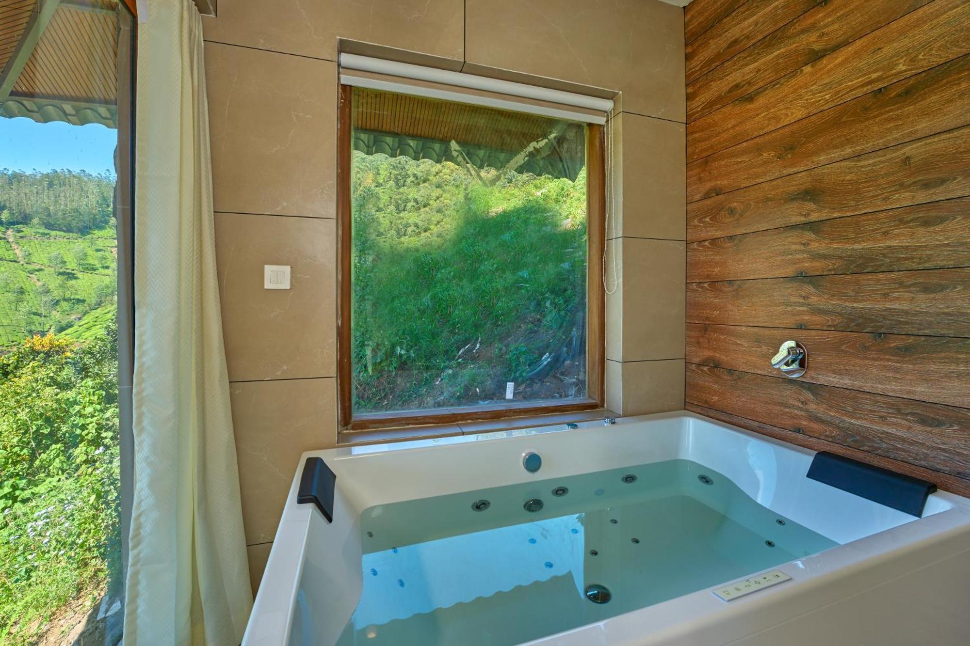 Hotel The Planet Munnar Suryanelli Exterior foto